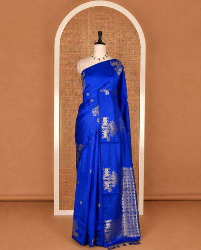 Zari Woven Banarasi Saree Set