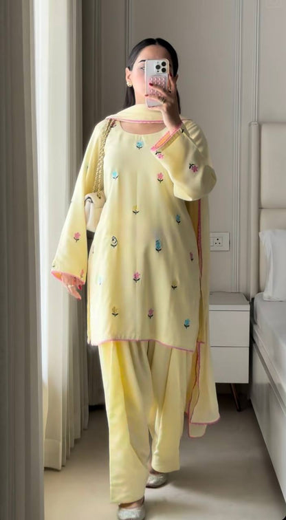 Pastel Yellow Floral Farshi