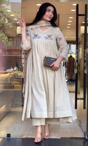 Cream Roman Mul Embroidered Kurta Set
