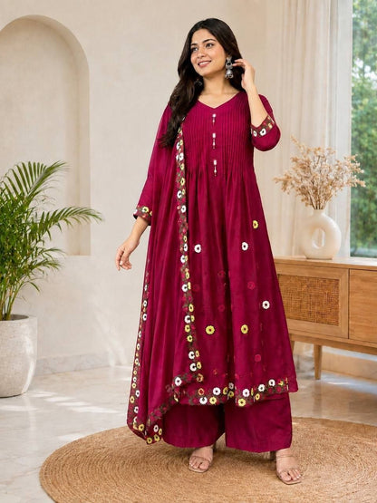Pintuck Chanderi Anarkali with Loop Work
