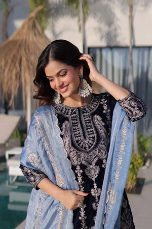 Velvet Zari Embroidered Kurta Pant Set With Dupatta