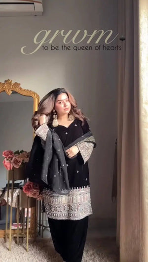 Heavy Velvet Embroidered Kurti Plazzo Set