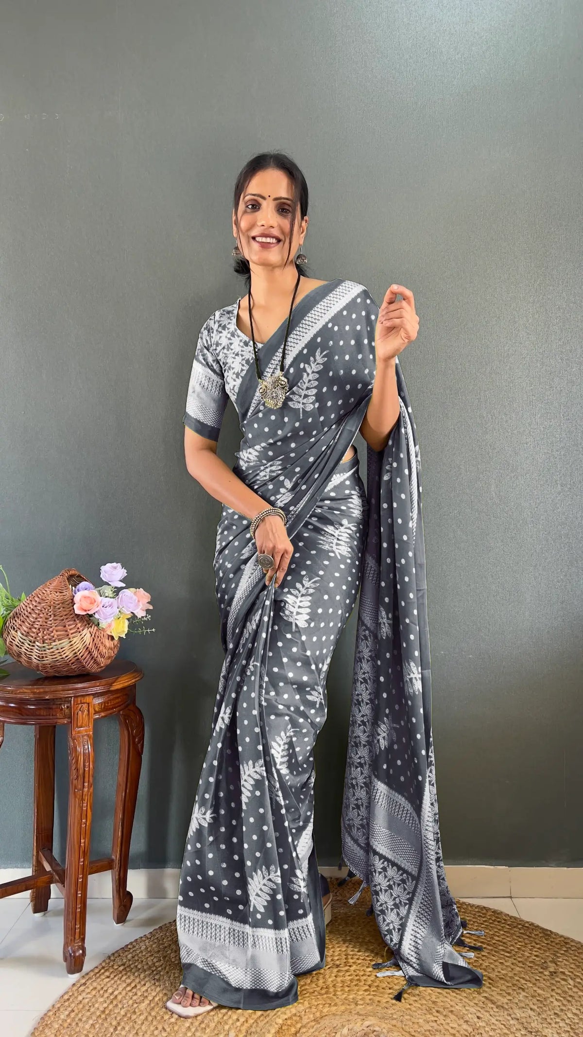 Bandhani Leaf Print Saree