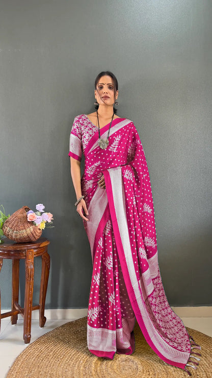 Bandhani Leaf Print Saree