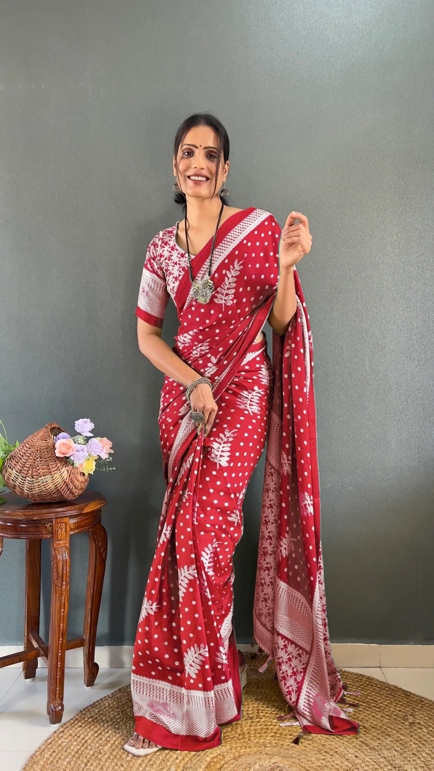 Bandhani Leaf Print Saree