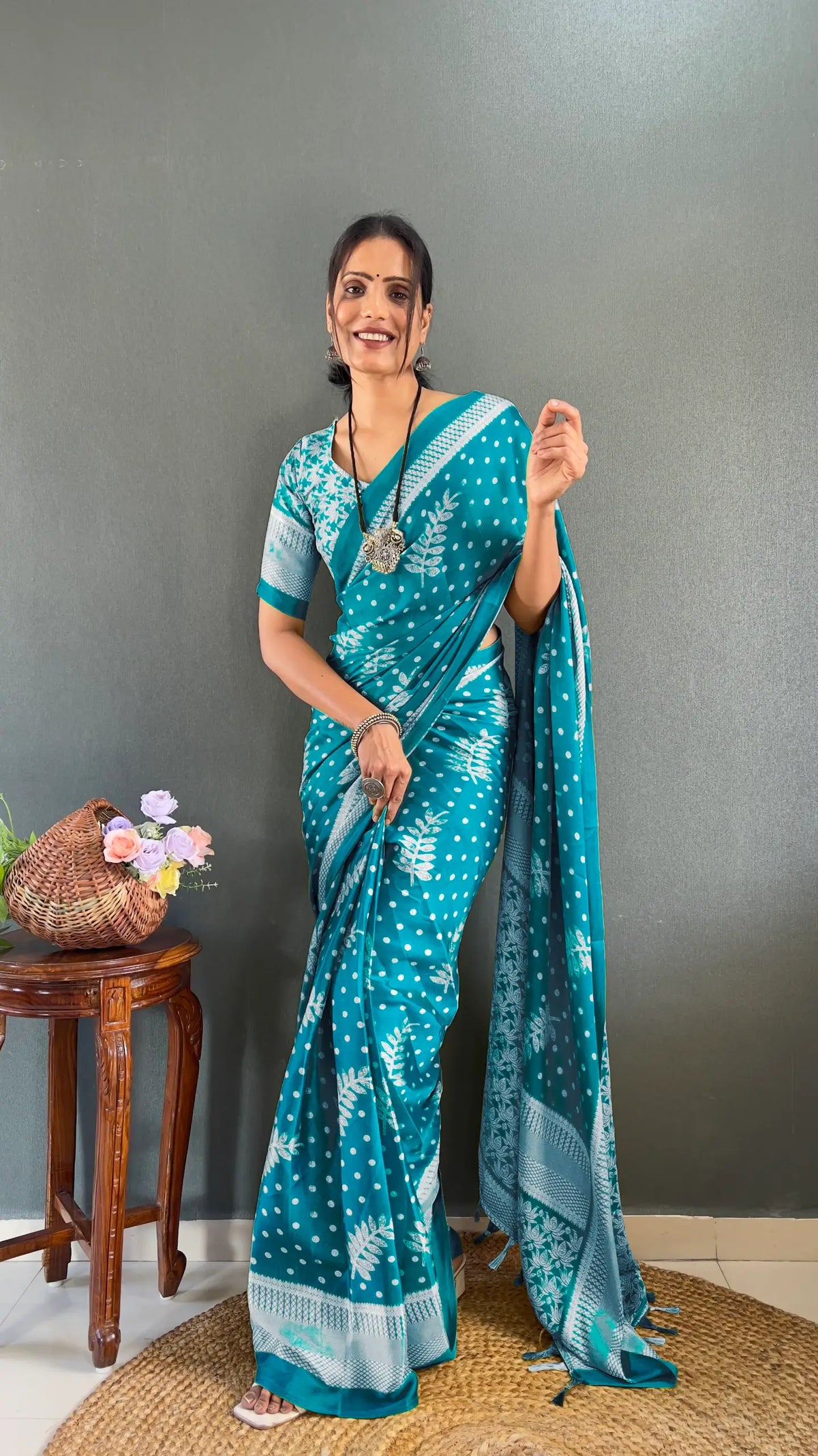Bandhani Leaf Print Saree