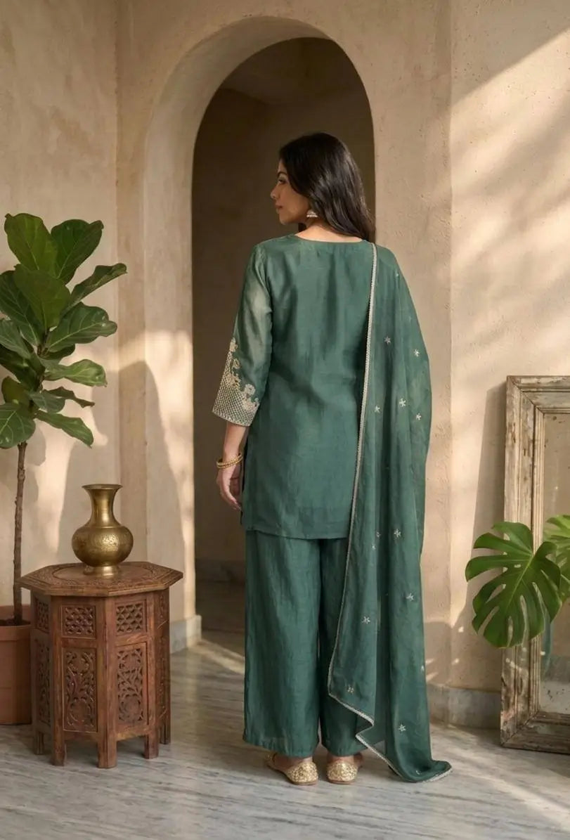 Beautiful Rangoli Crush Zari Embroidery Kurta 3 piece set
