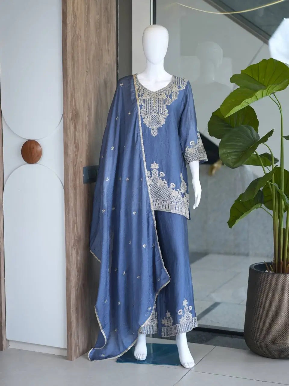 Beautiful Rangoli Crush Zari Embroidery Kurta 3 piece set