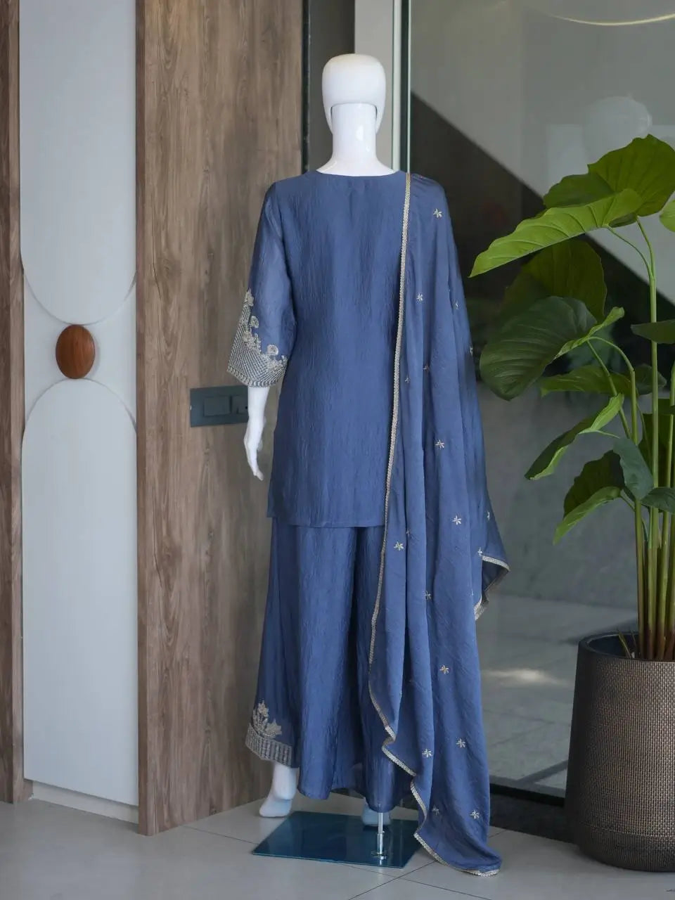 Beautiful Rangoli Crush Zari Embroidery Kurta 3 piece set