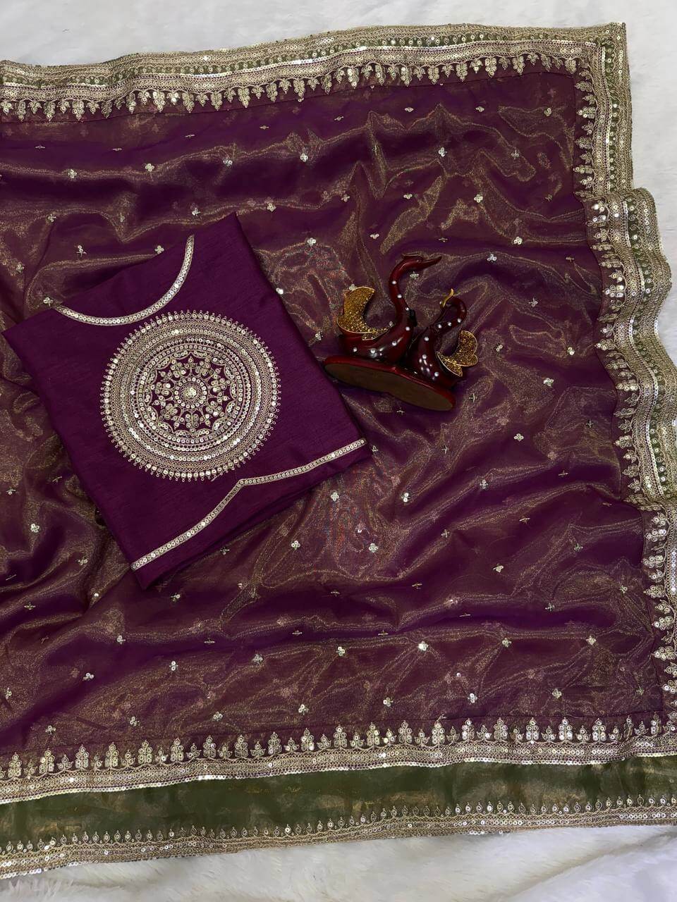 Bollywood inspired Twil shimmer silk saree with blouse