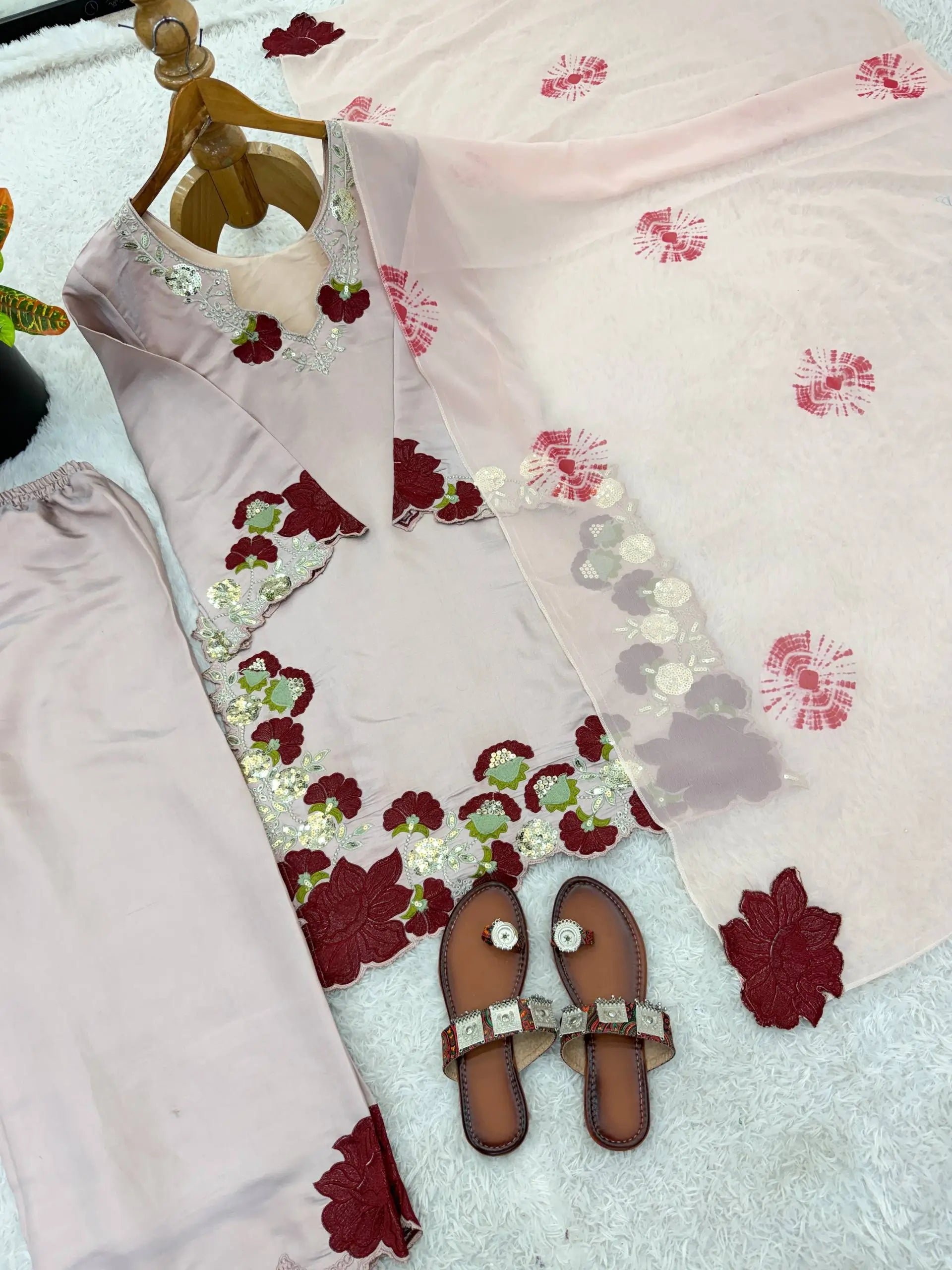 Champagne Applique Kurta Set