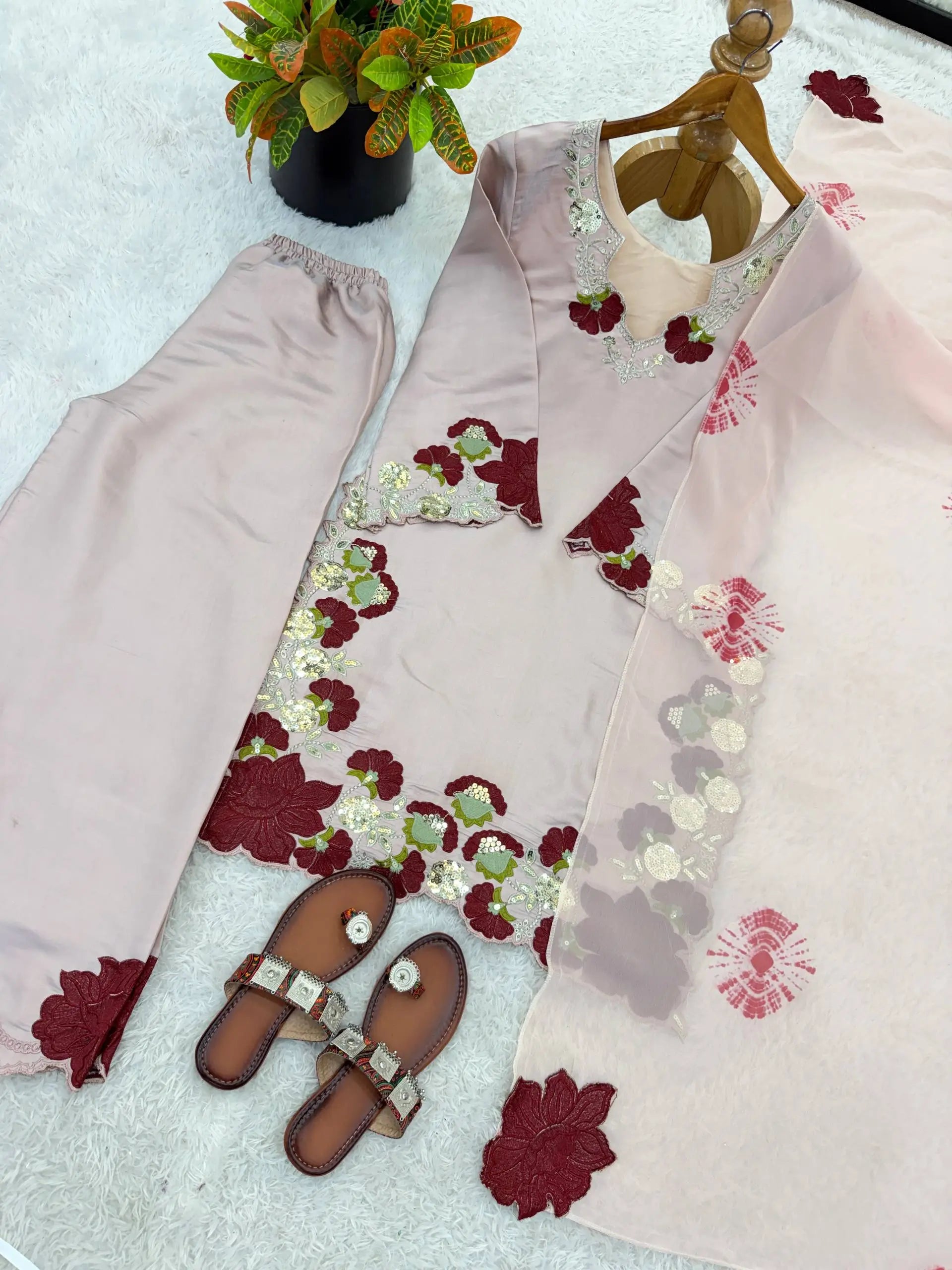 Champagne Applique Kurta Set