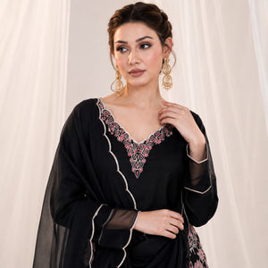 Black Floral Embroidered Kurti Set