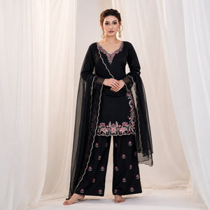 Black Floral Embroidered Kurti Set