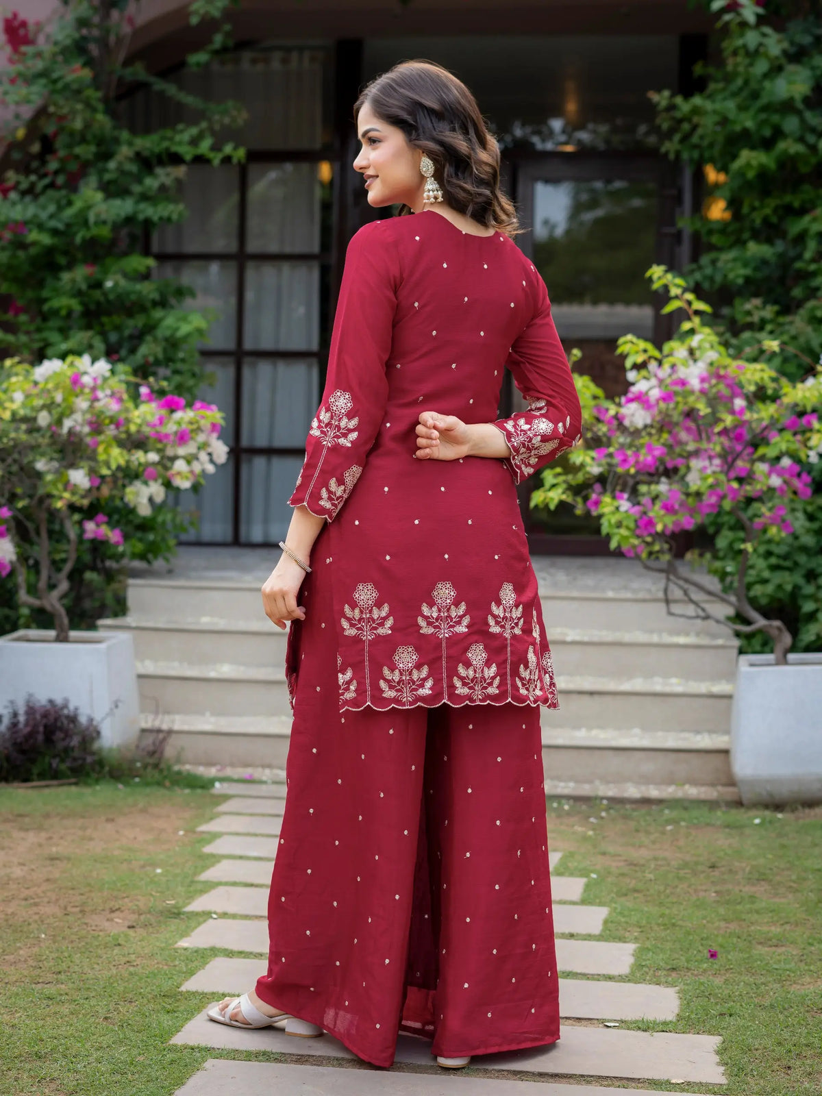 Chinnon Embroidered Kurta Set With Dupatta