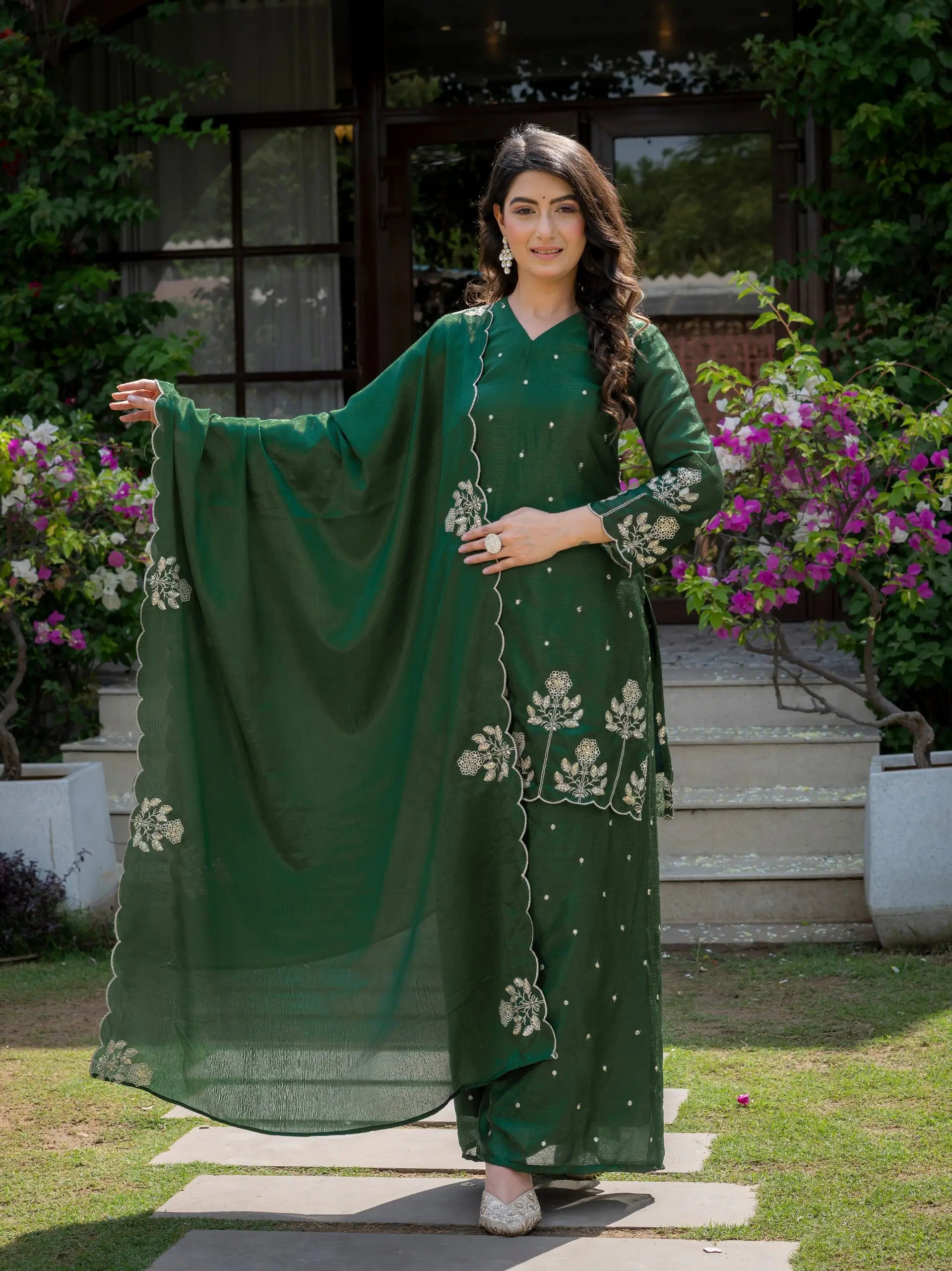 Chinnon Embroidered Kurta Set With Dupatta
