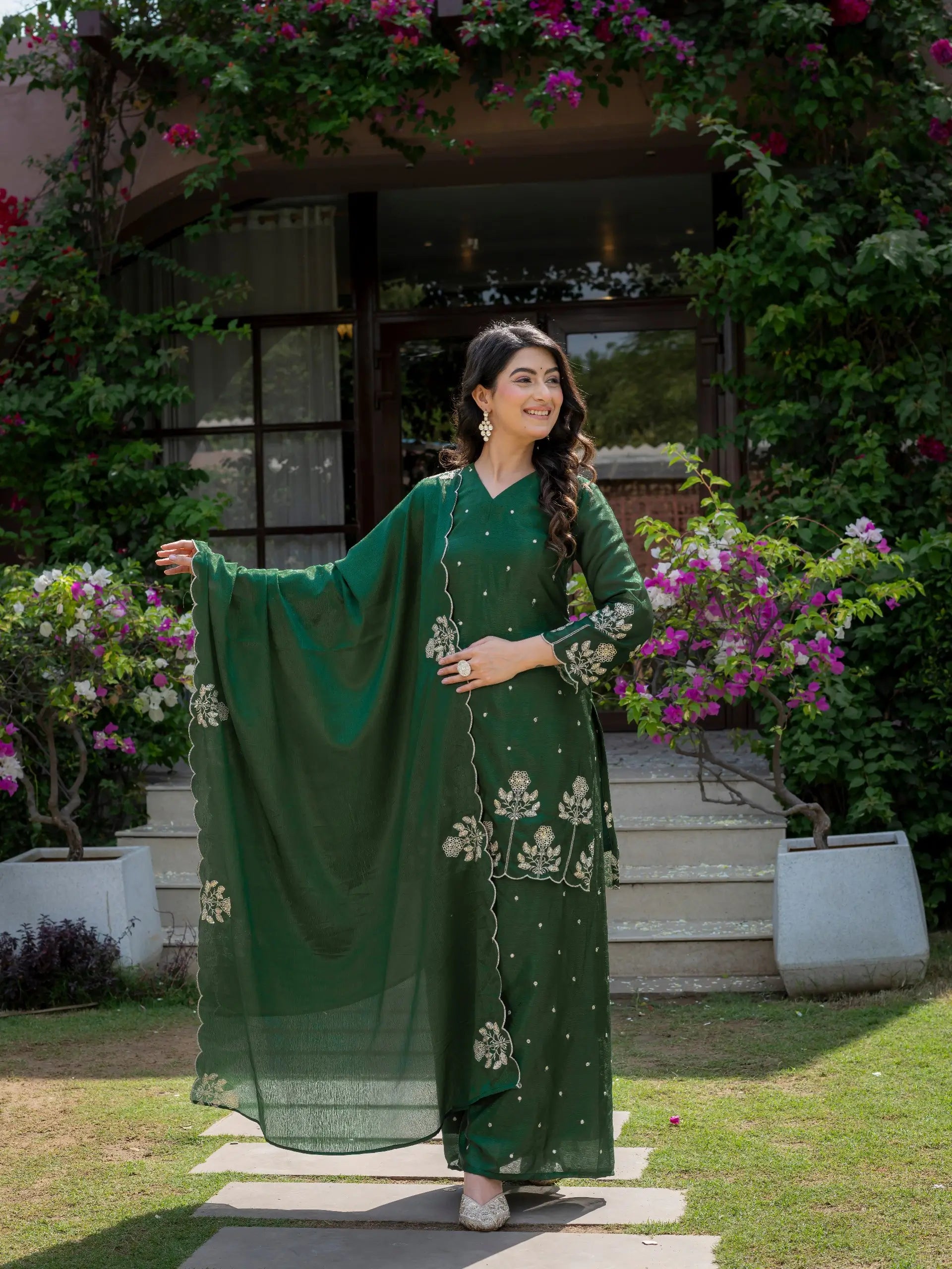 Chinnon Embroidered Kurta Set With Dupatta