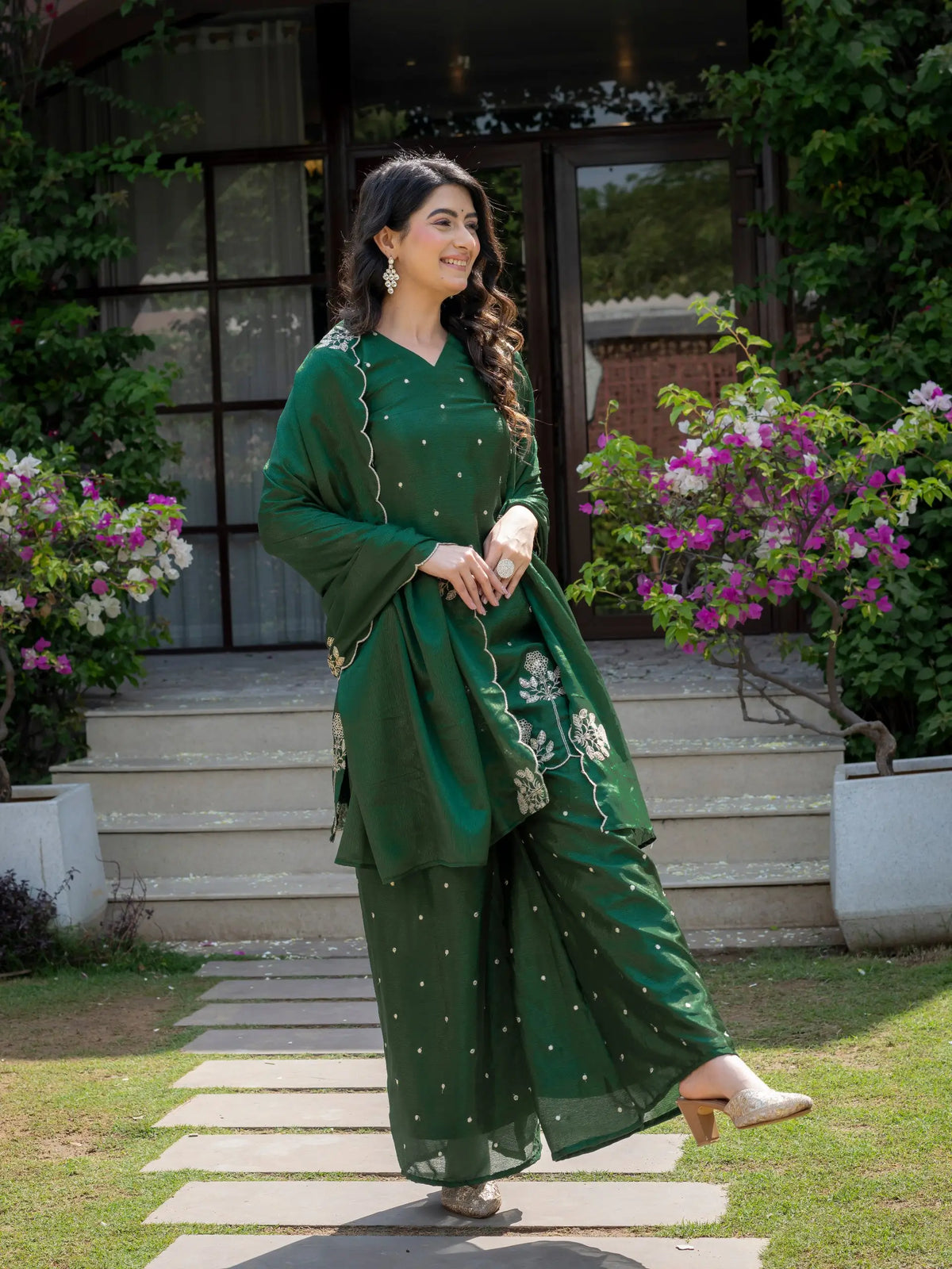 Chinnon Embroidered Kurta Set With Dupatta