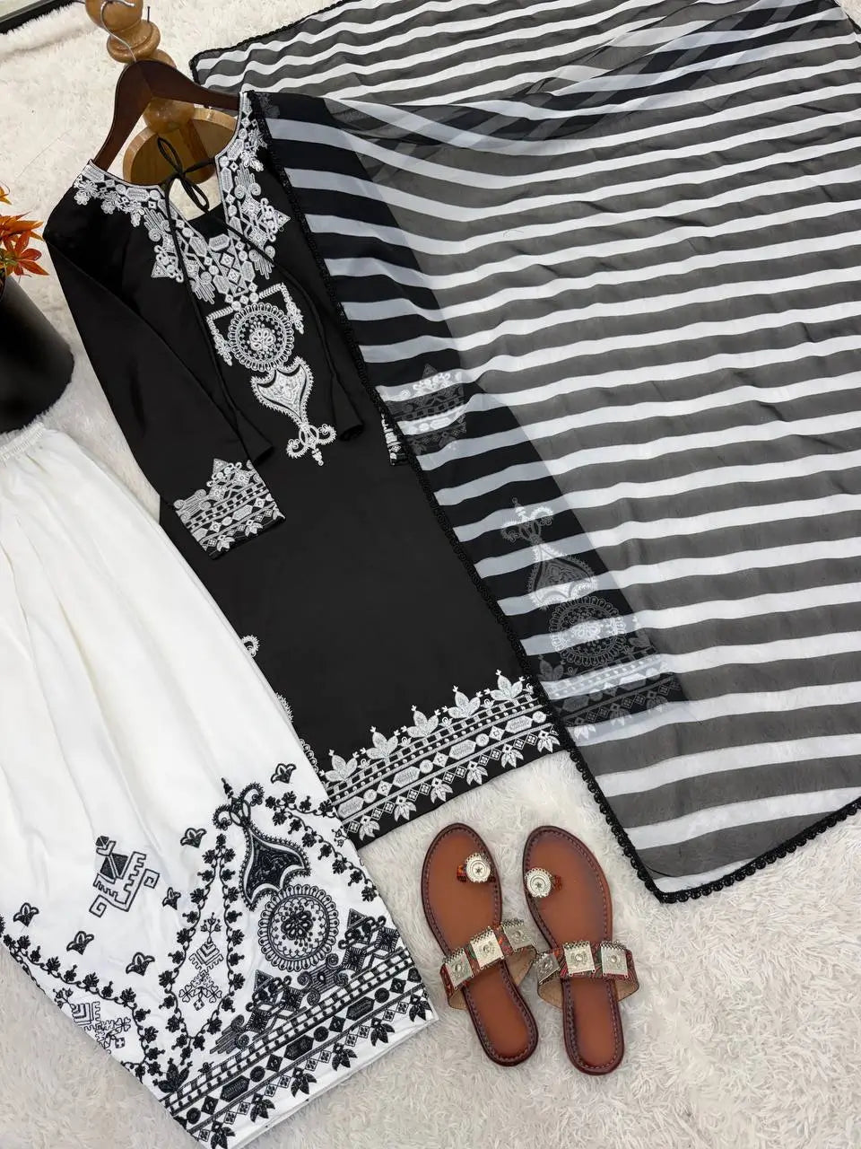 Classic Embroidered Farshi Suit Set for Festive and Traditional Wear
