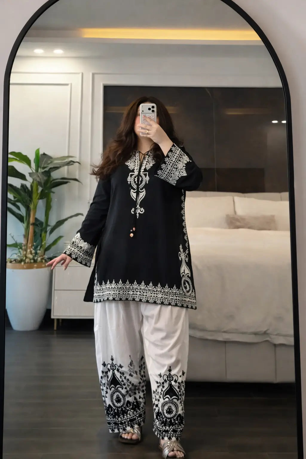 Classic Embroidered Farshi Suit Set for Festive and Traditional Wear