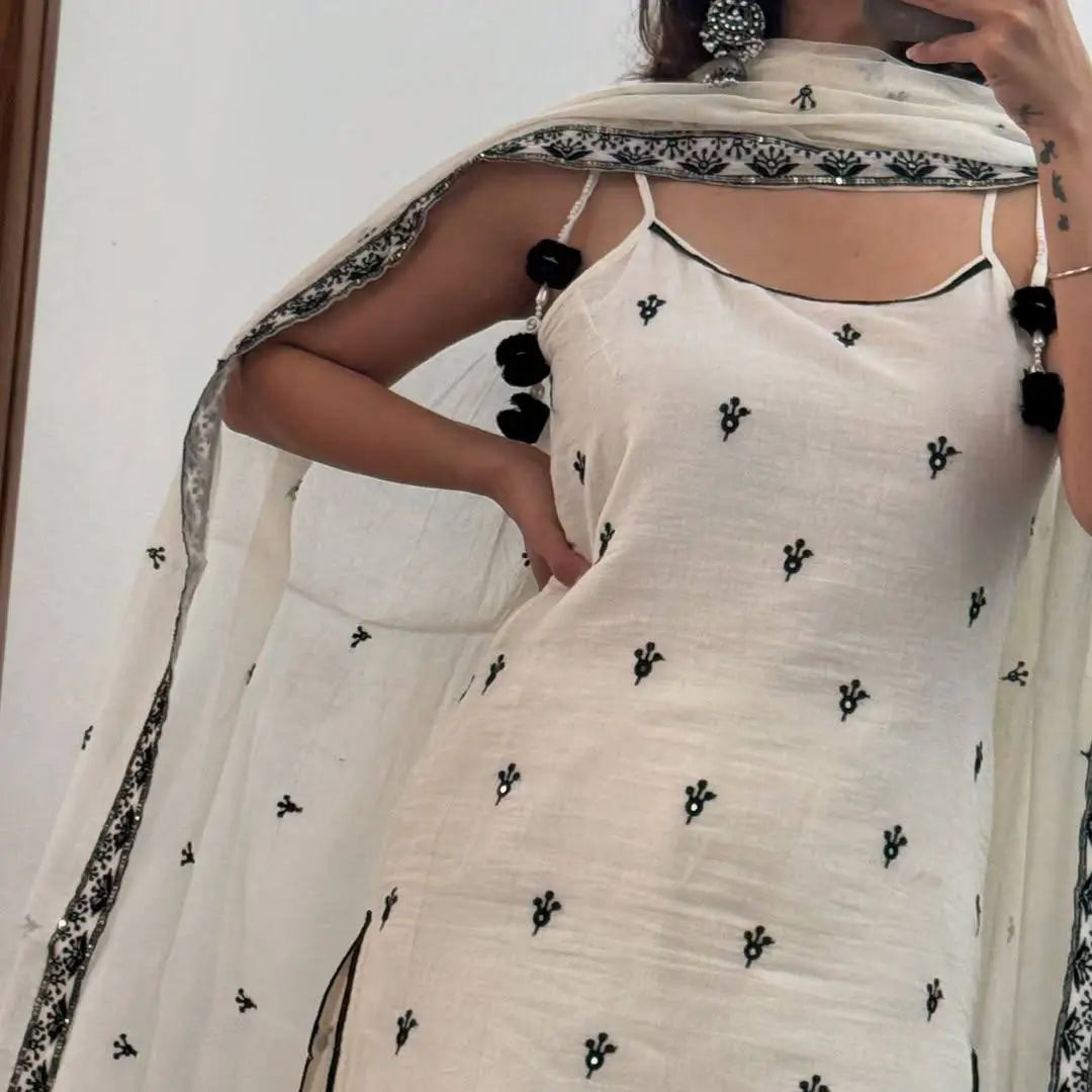 Contrast Border Booti Suit