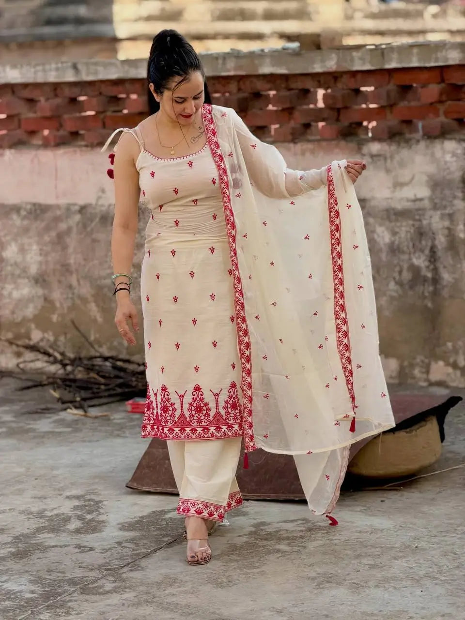 Contrast Border Booti Suit