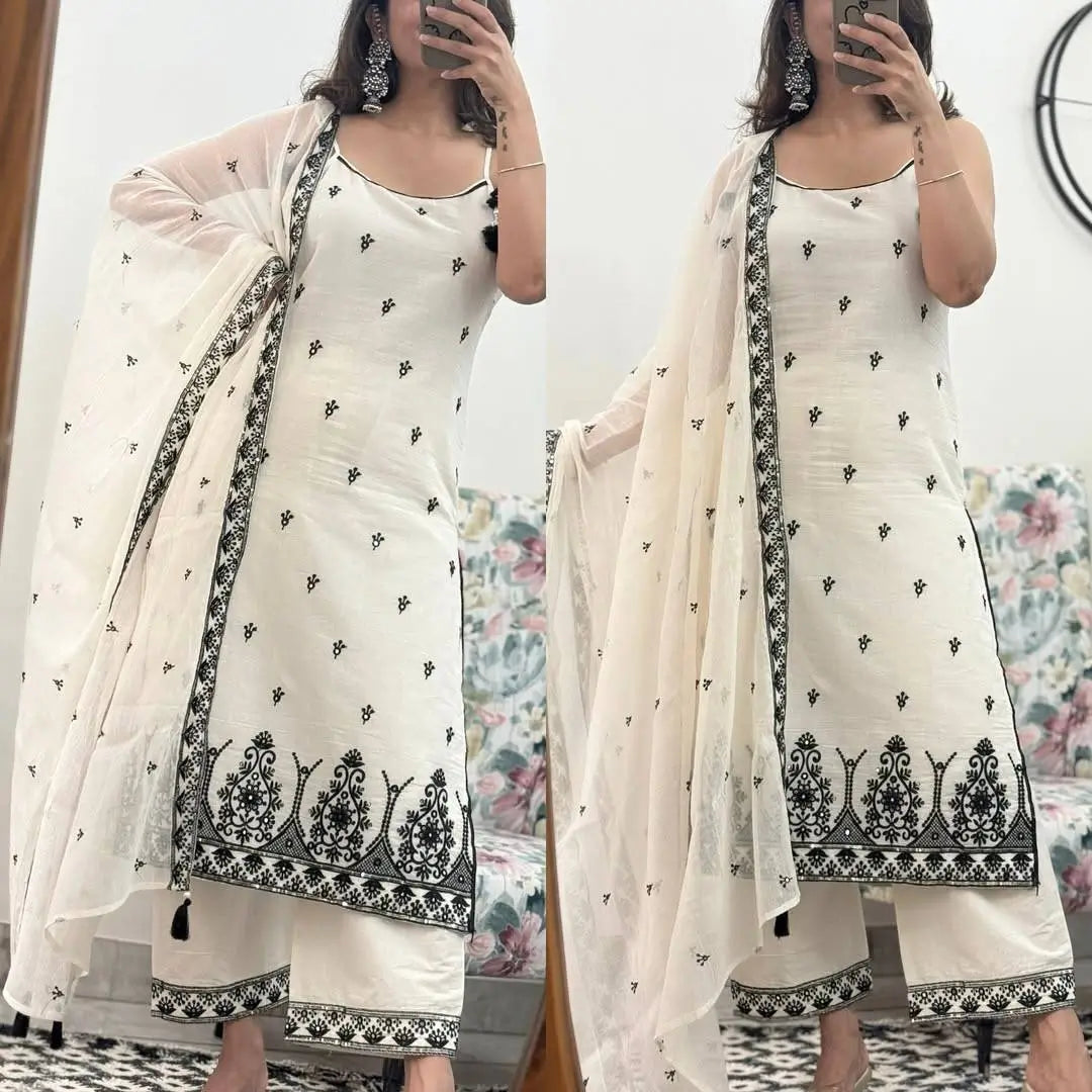 Contrast Border Booti Suit
