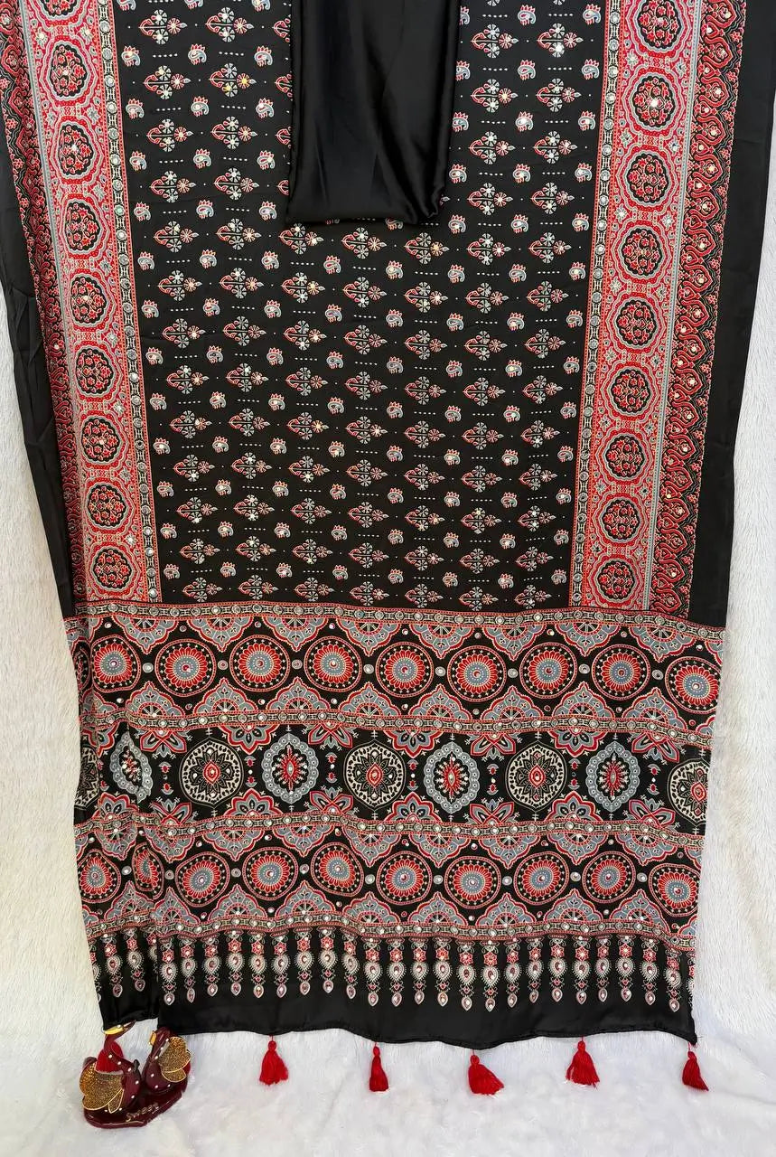 Cream Ajrakh Mirror Saree