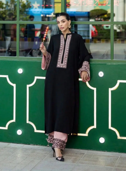 Ebony Thread Embroidered Kurta