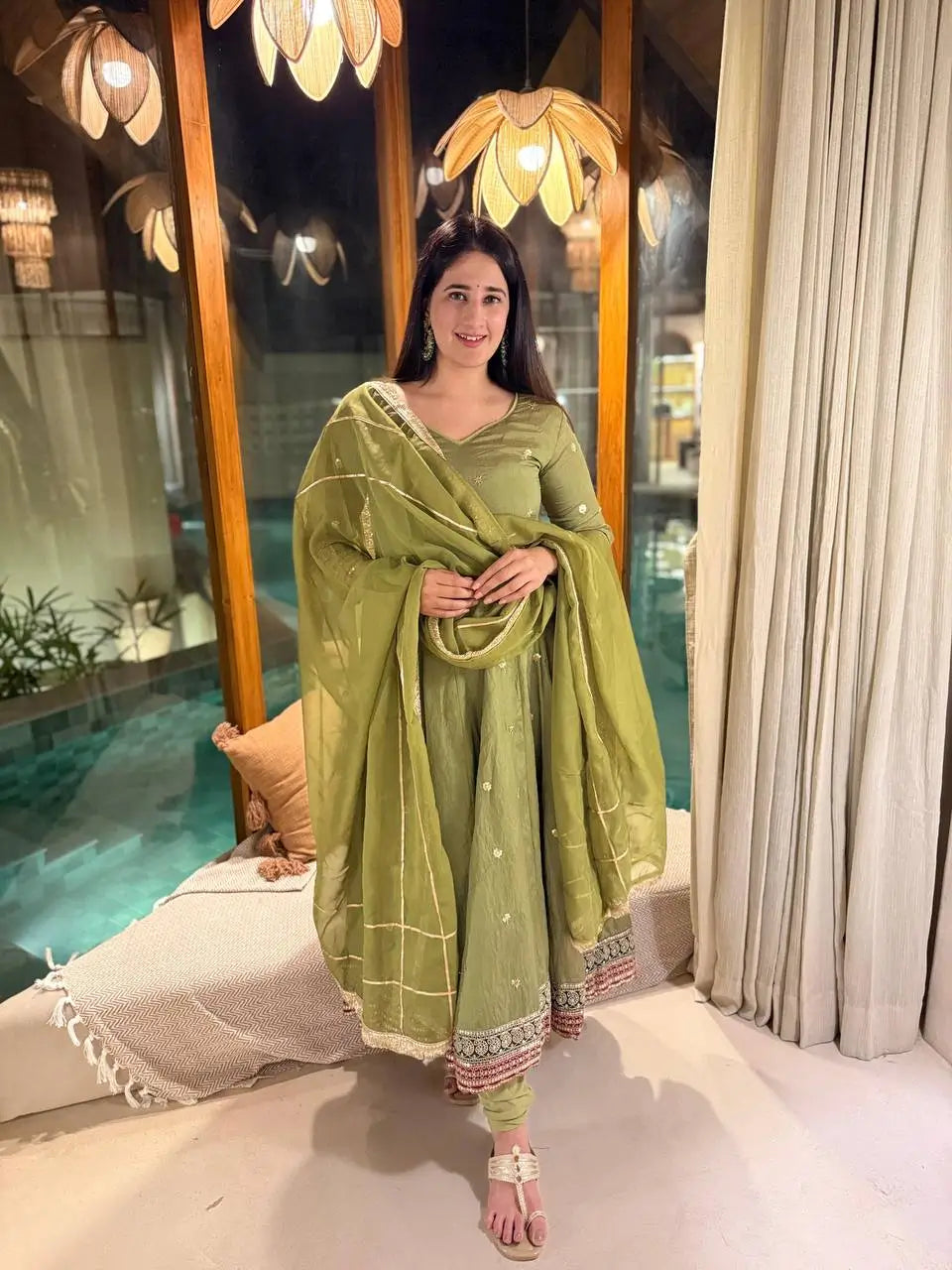 Elegant Anarkali Suit Set with Organza Dupatta for Festive and Ethnic Wear