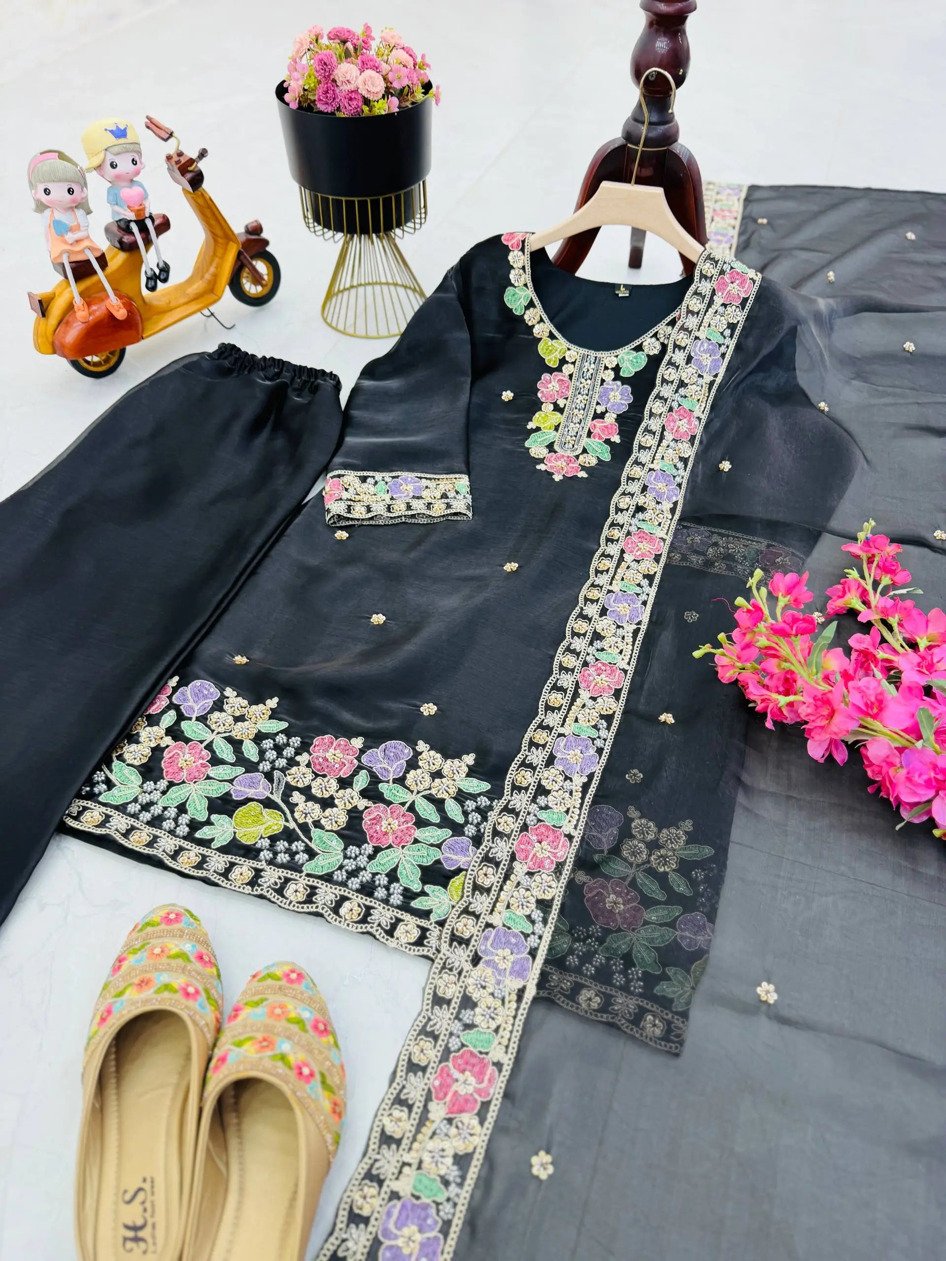 Elegant Chinon Silk Embroidered Suit Set for Festive and Wedding Wear