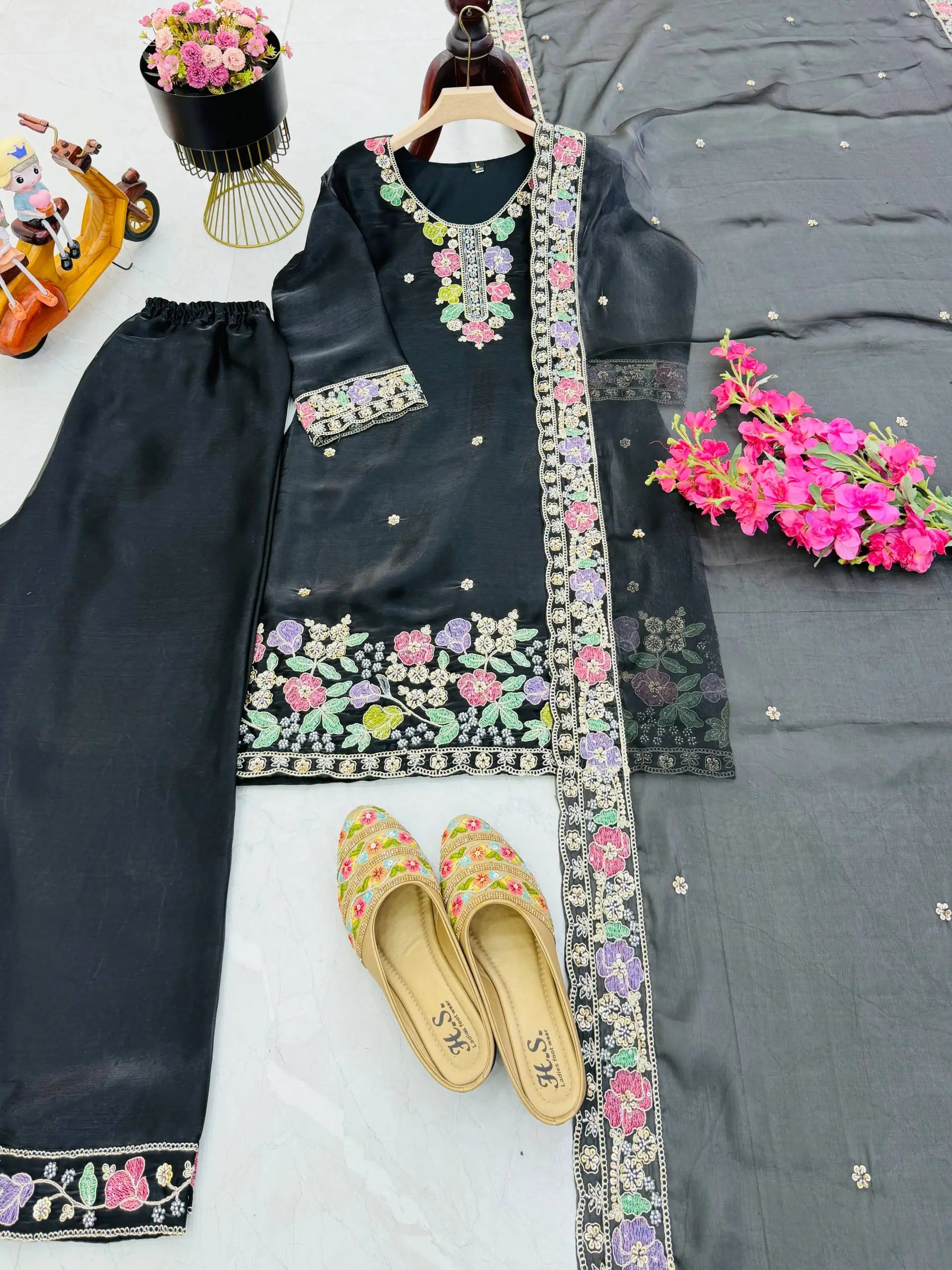 Elegant Chinon Silk Embroidered Suit Set for Festive and Wedding Wear