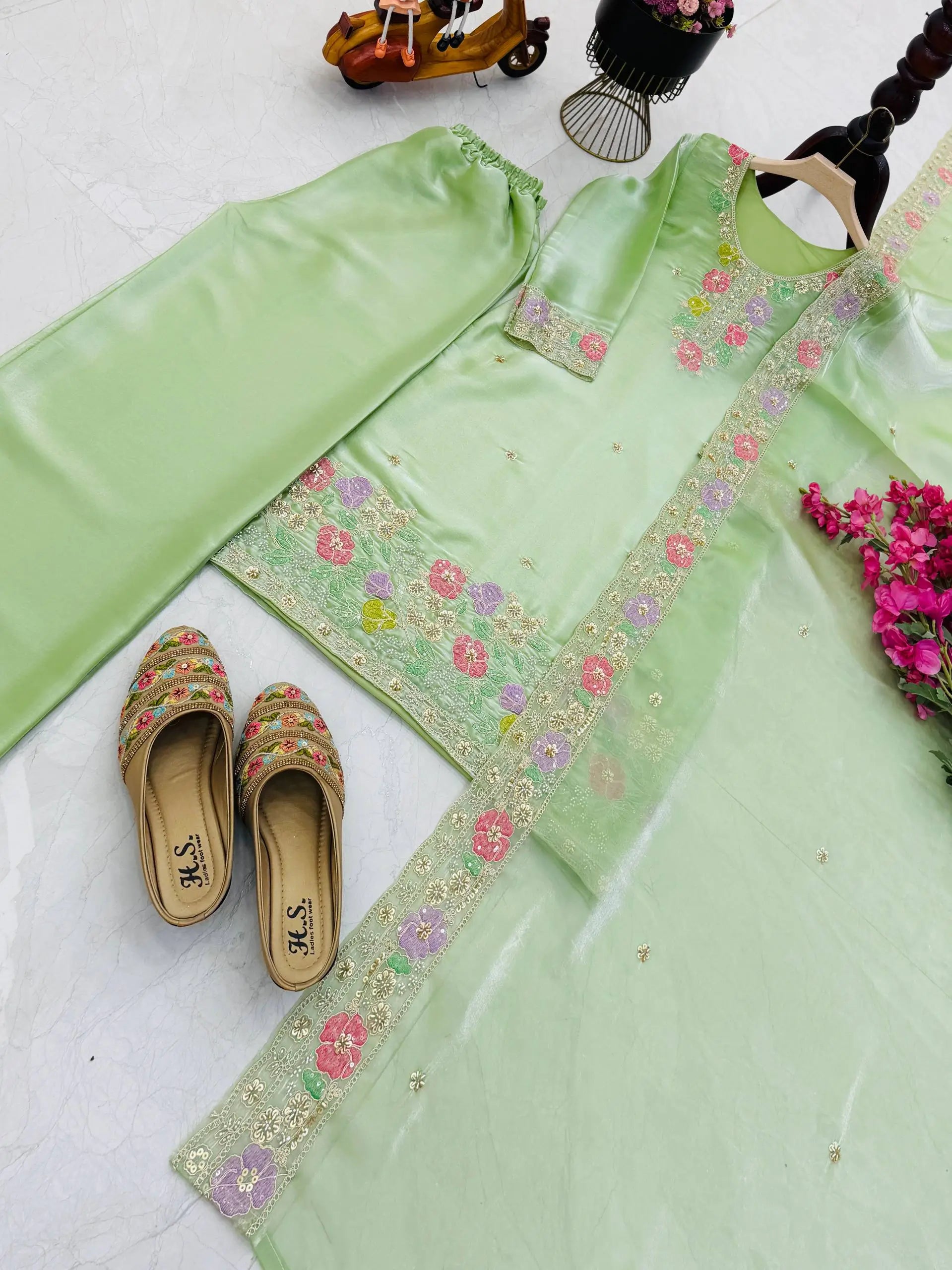Elegant Chinon Silk Embroidered Suit Set for Festive and Wedding Wear