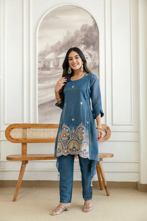 Elegant Cosmos Shimmer Kurti Pant Set for Festive and Occasion Wear
