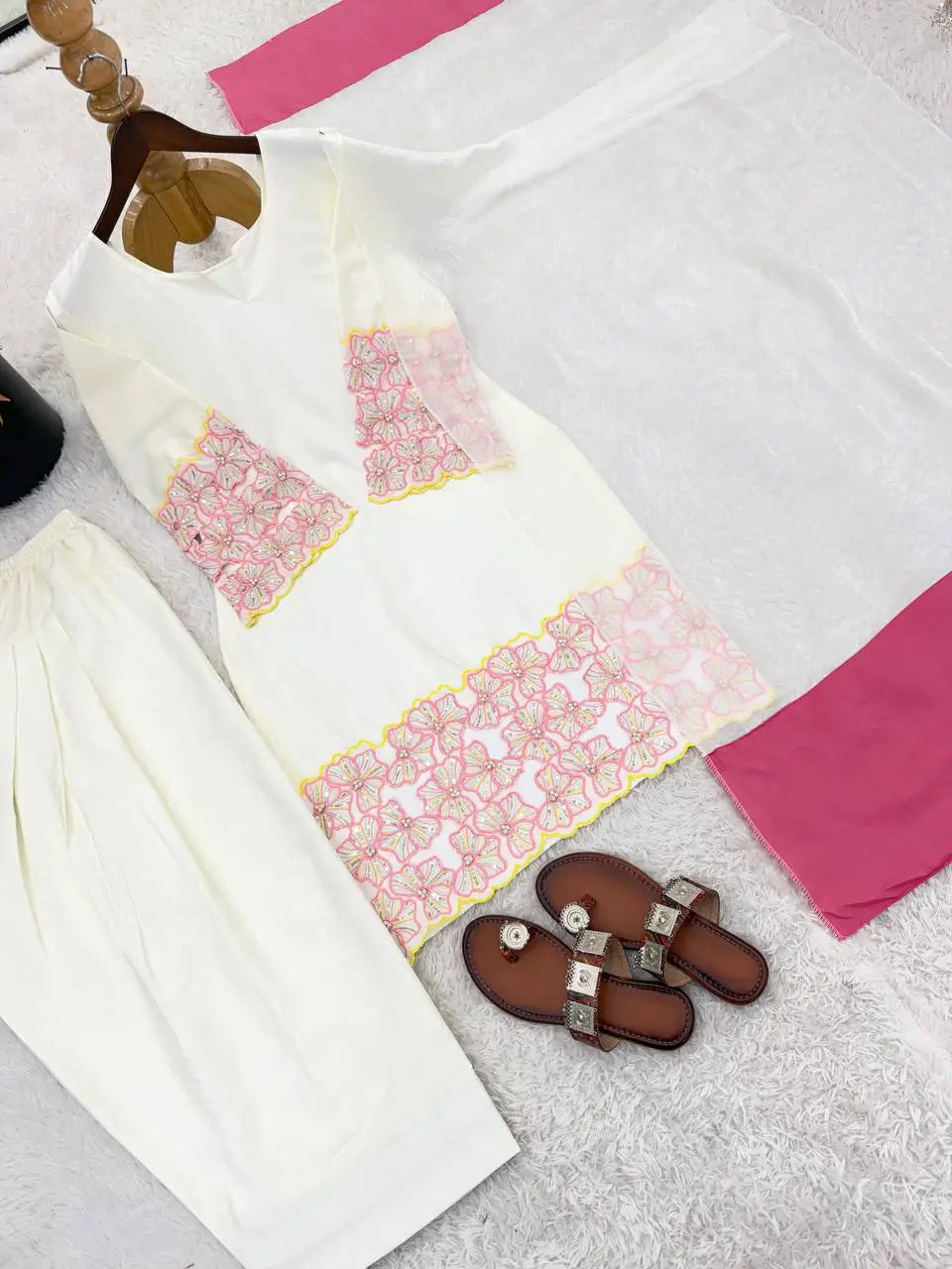 Elegant Crepe Silk Kurta Set with Handwork Lace for Festive and Occasion Wear