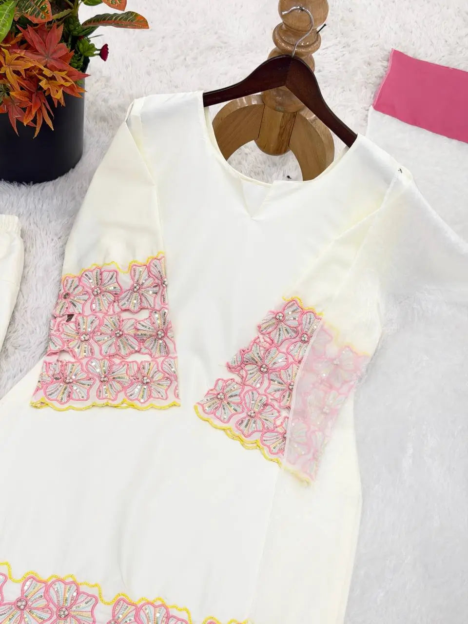 Elegant Crepe Silk Kurta Set with Handwork Lace for Festive and Occasion Wear