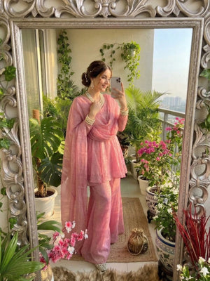 Elegant Crunchy Silk Suit Set for Festive and Occasion Wear