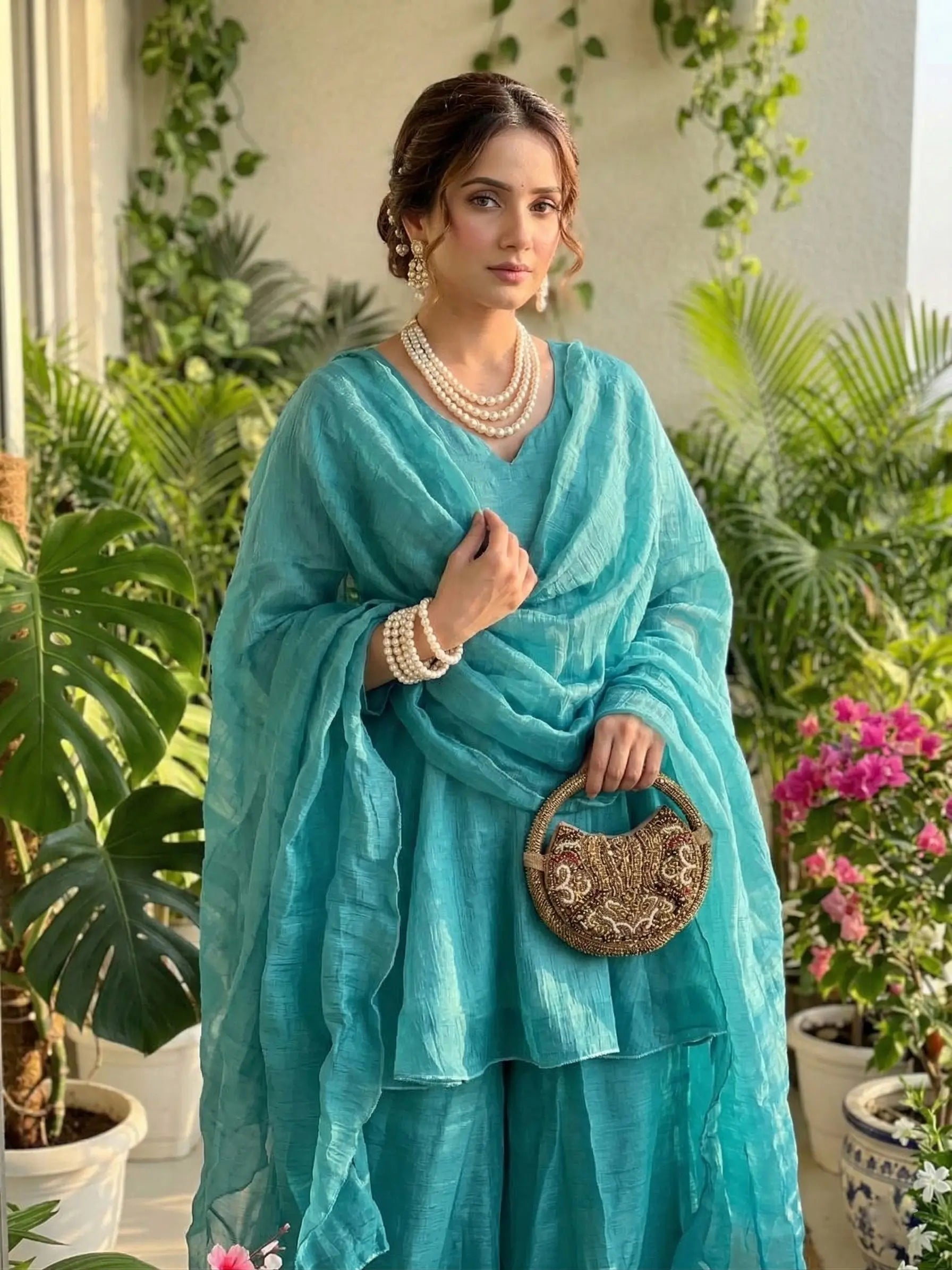 Elegant Crunchy Silk Suit Set for Festive and Occasion Wear