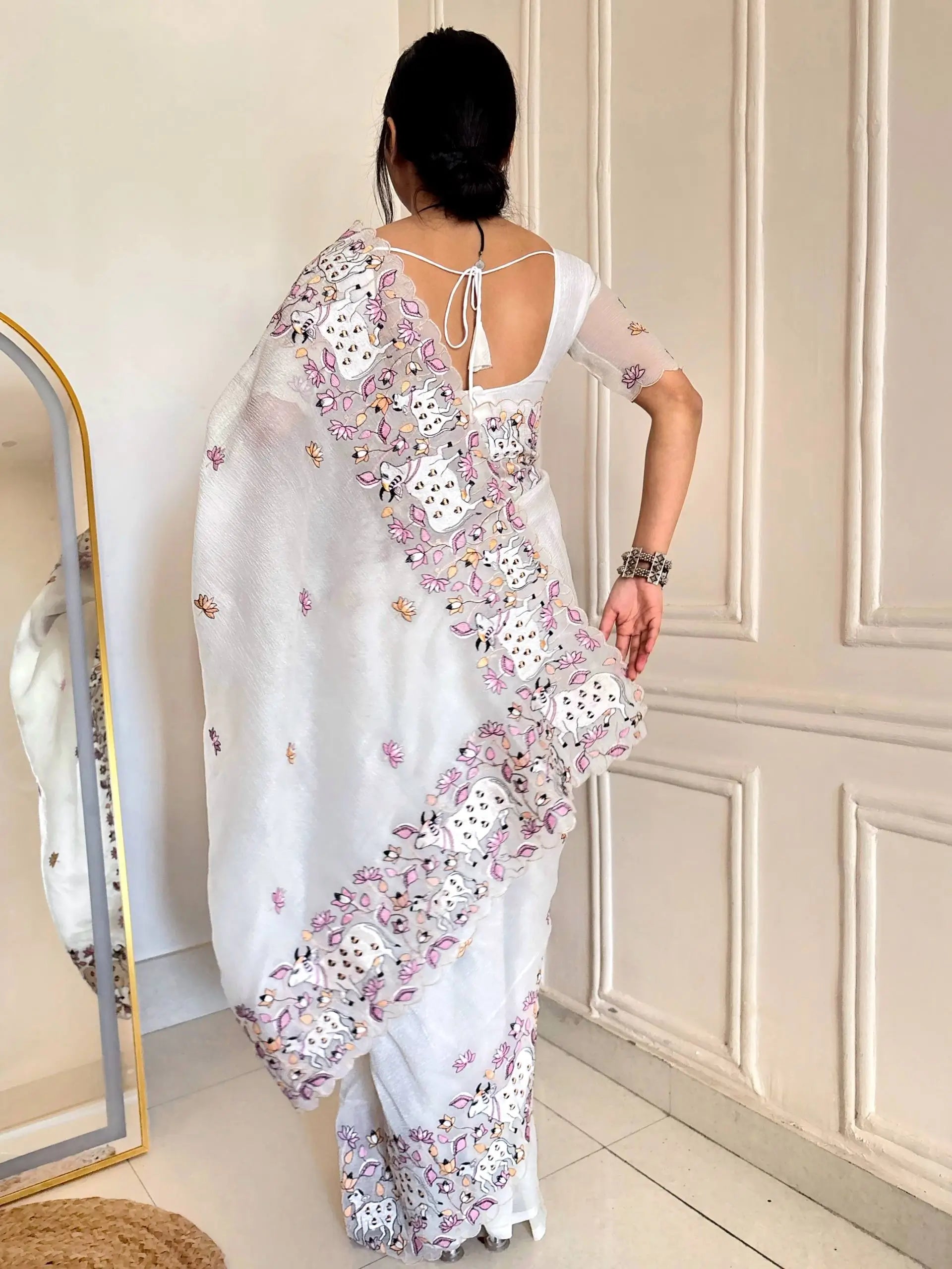Elegant Crush Saree with Indian style Embroidery for Festive and Party Wear