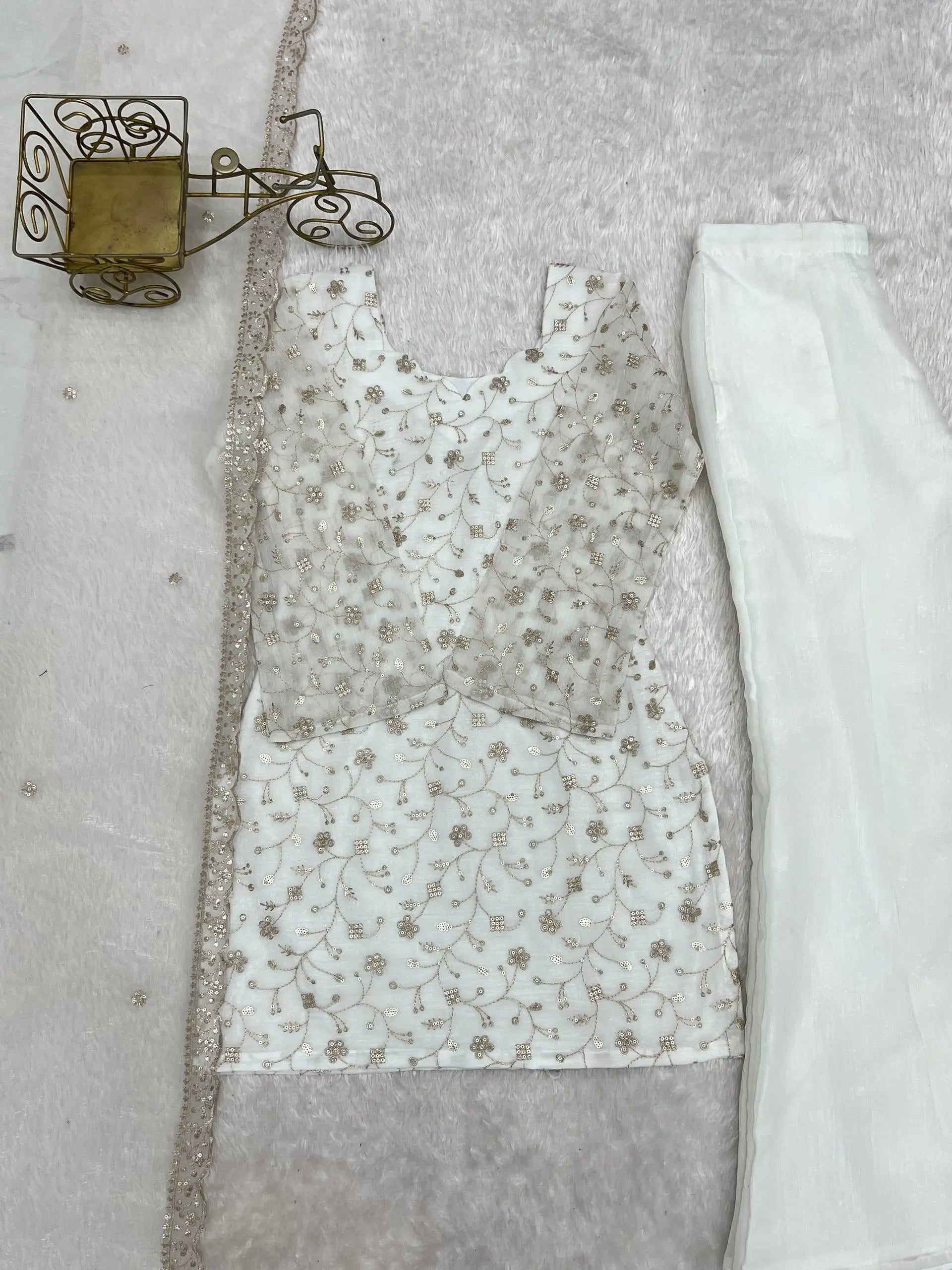 Elegant Embroidered Co Ord Suit Set for Festive and Family Occasions