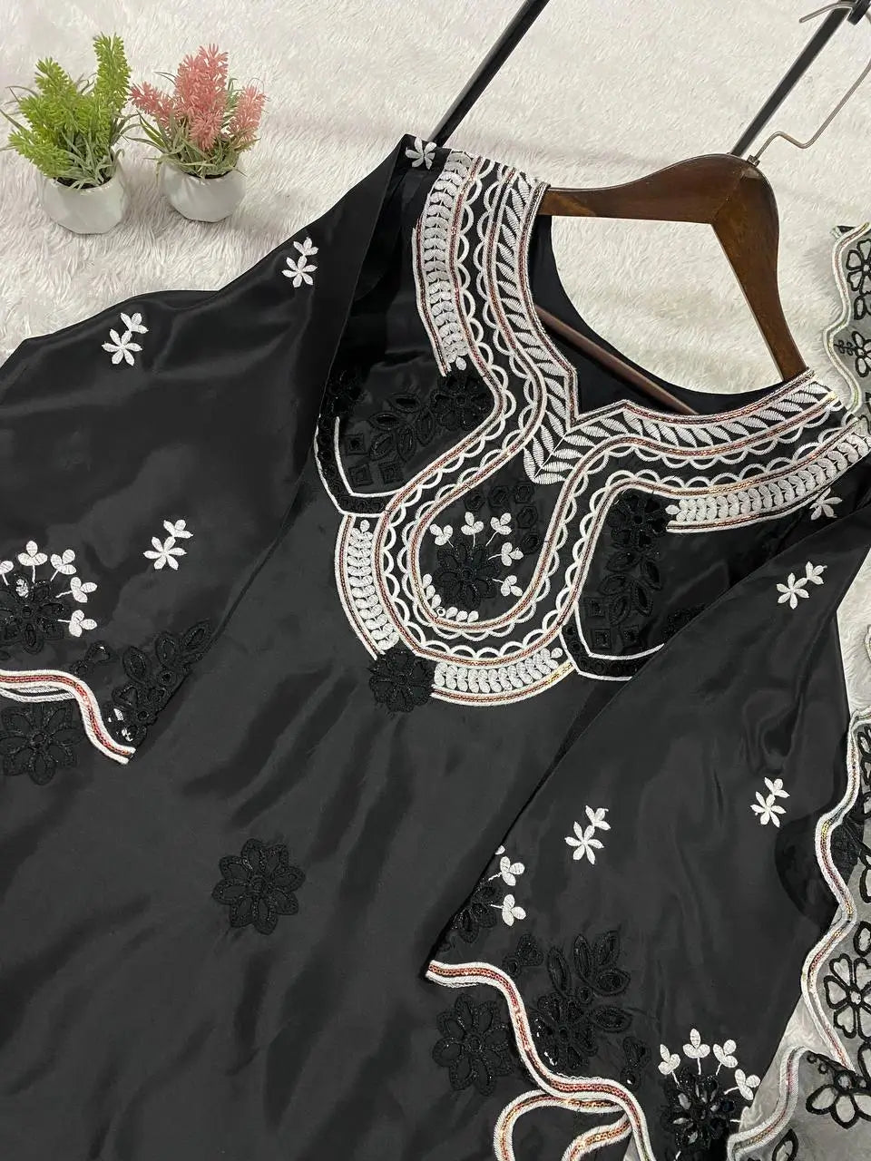 Elegant Embroidered Crepe Silk Suit Set for Festive and Occasion Wear