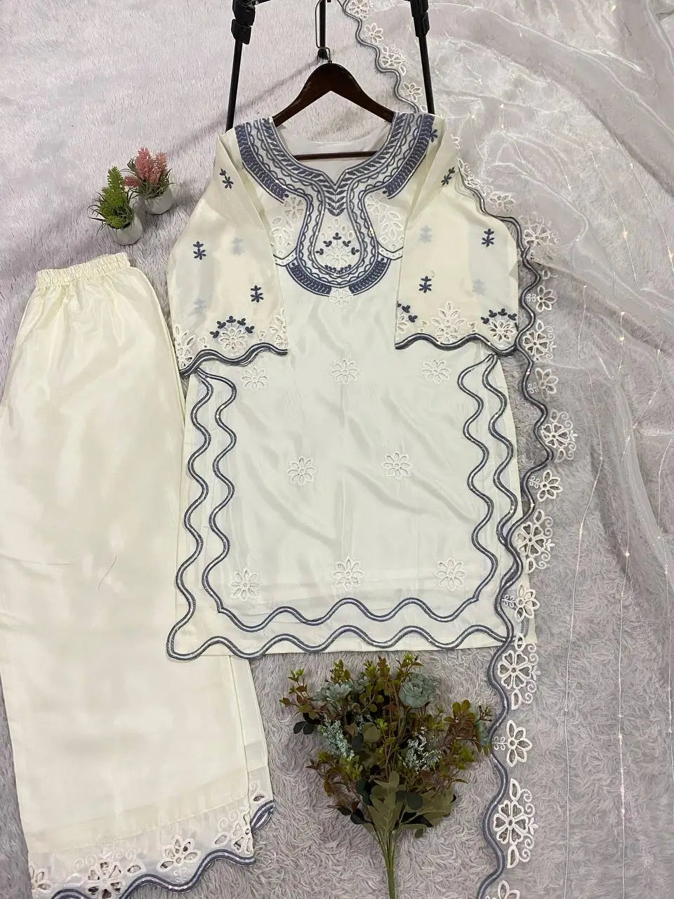 Elegant Embroidered Crepe Silk Suit Set for Festive and Occasion Wear