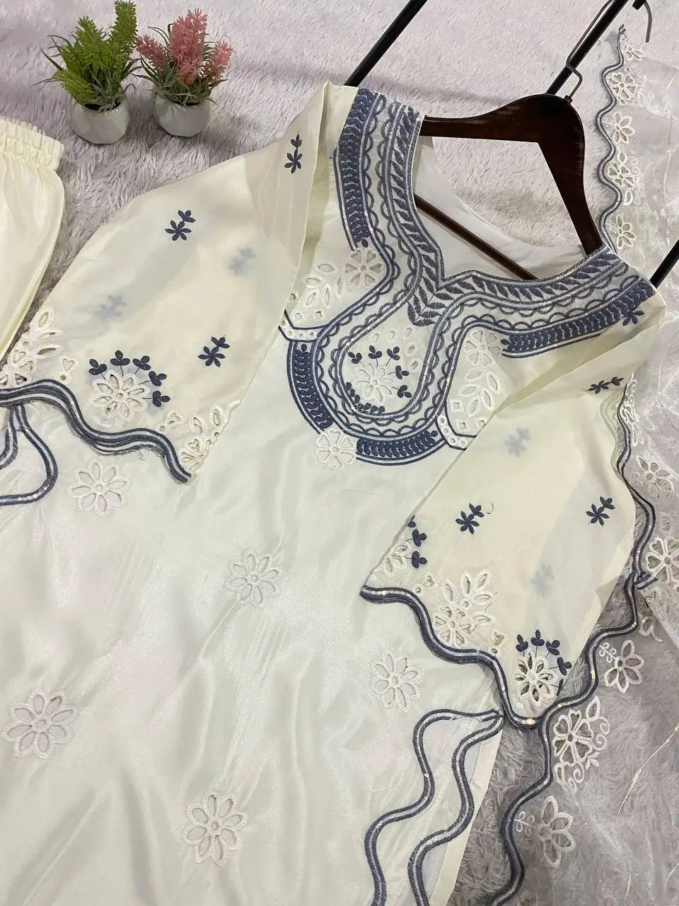 Elegant Embroidered Crepe Silk Suit Set for Festive and Occasion Wear
