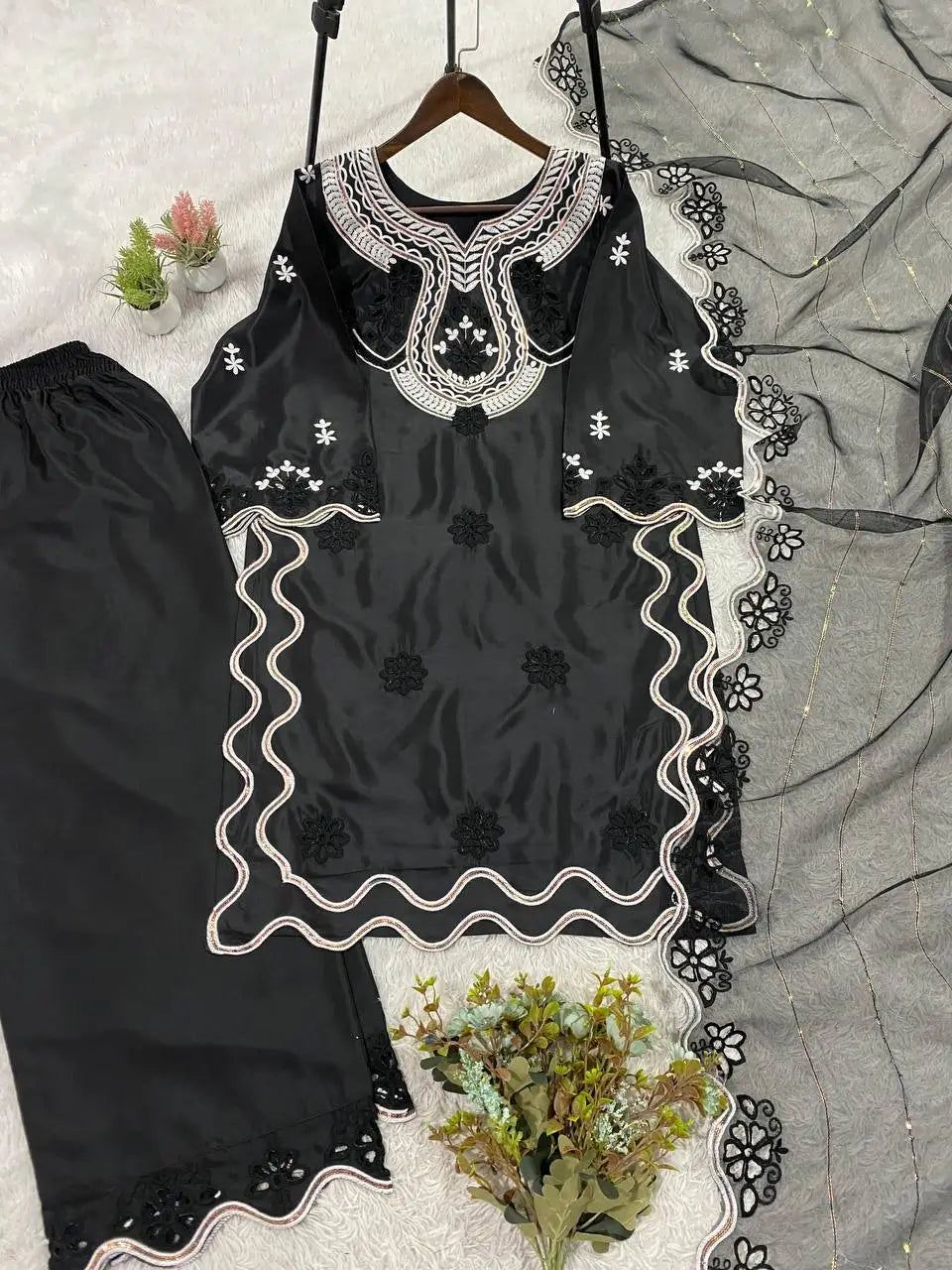 Elegant Embroidered Crepe Silk Suit Set for Festive and Occasion Wear