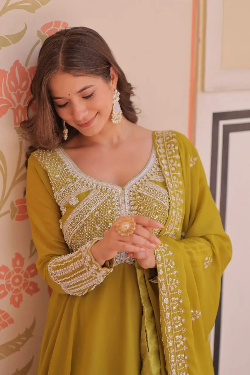 Elegant Embroidered Gown Set with Dupatta for Festive and Wedding Wear
