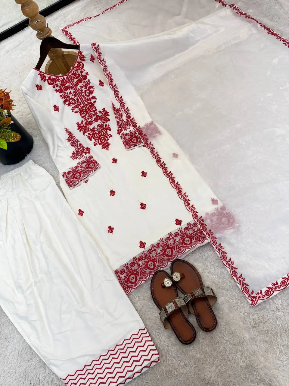 Elegant Embroidered Rayon Cotton Farshi Suit Set for Festive and Daily Wear