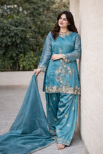 Elegant Embroidered Silk Farshi Suit Set