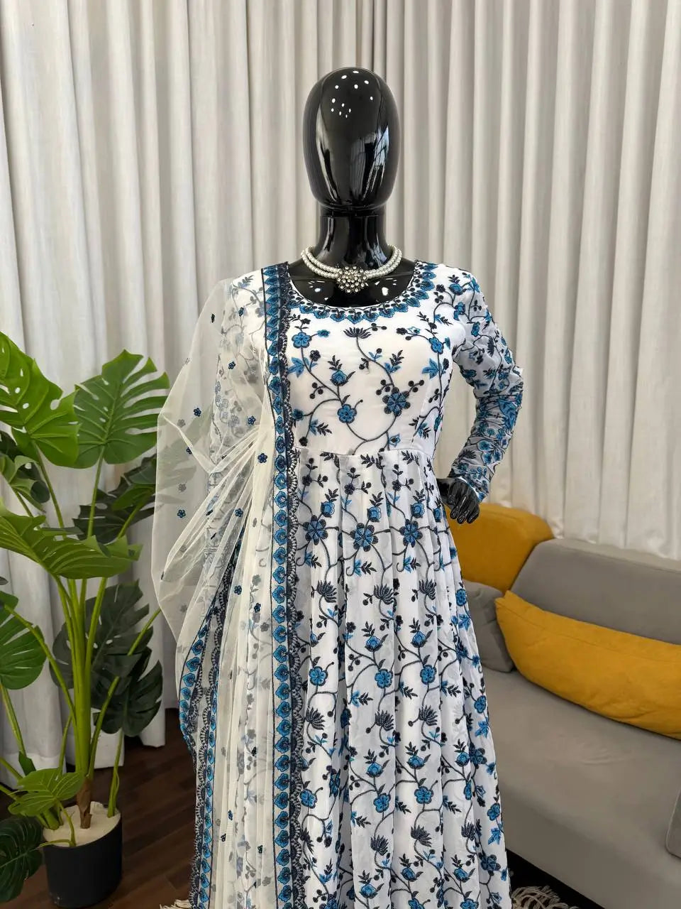Elegant Floral Georgette Anarkali Set for Festive and Day Occasion Wear
