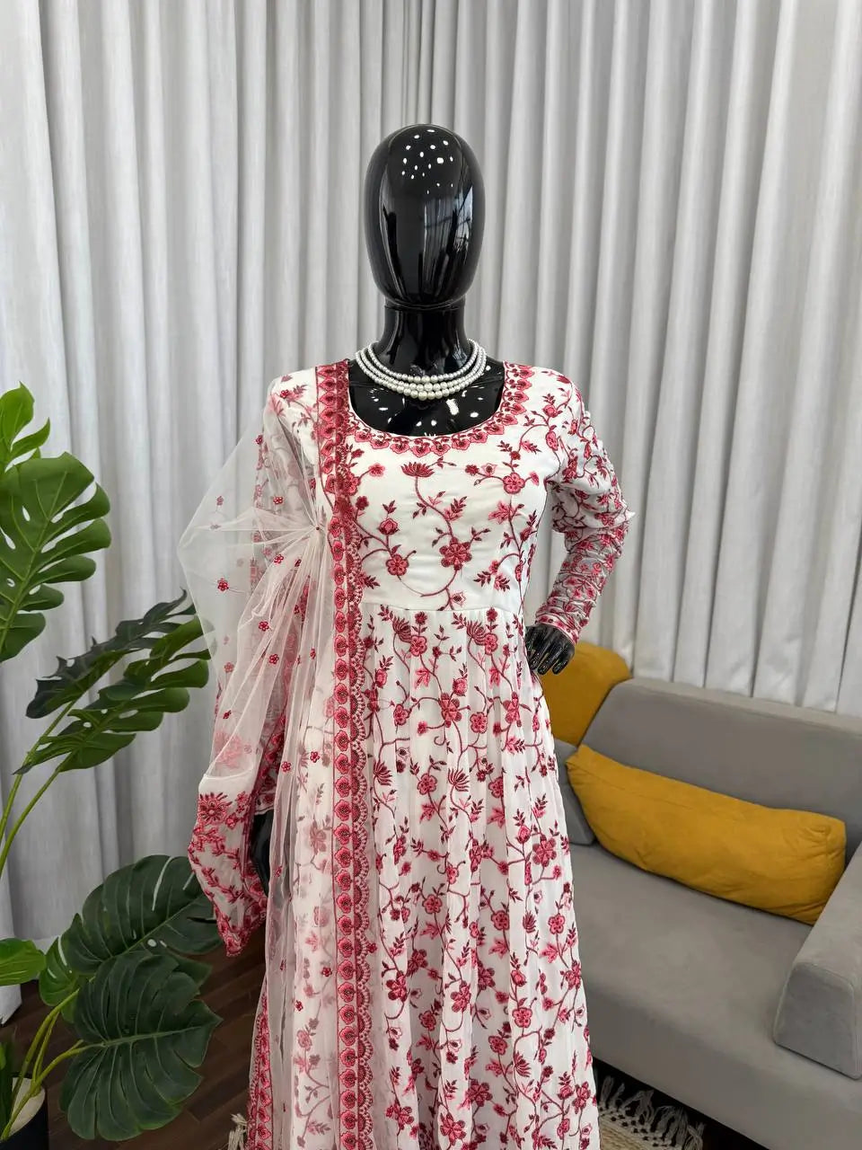 Elegant Floral Georgette Anarkali Set for Festive and Day Occasion Wear