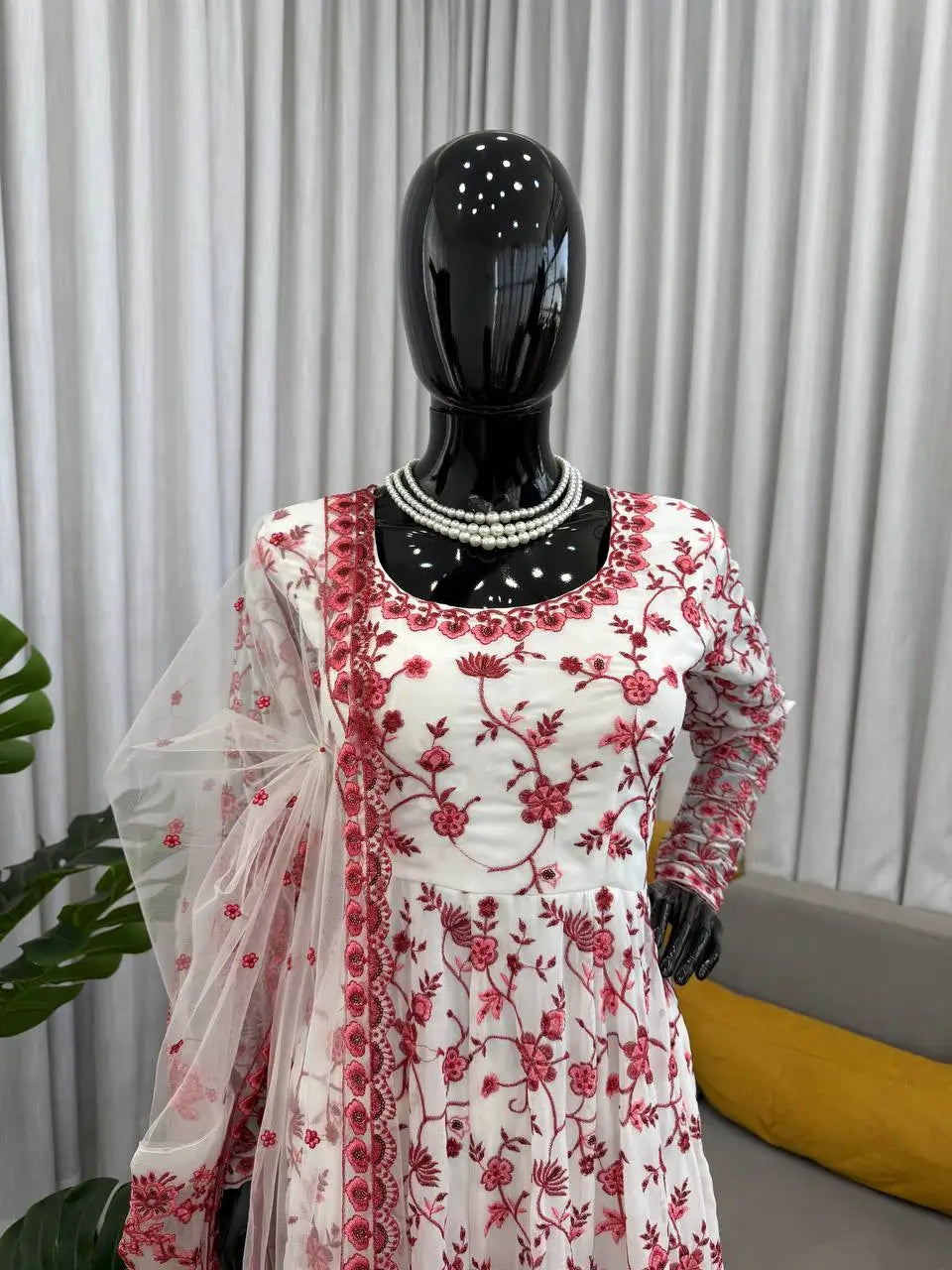 Elegant Floral Georgette Anarkali Set for Festive and Day Occasion Wear